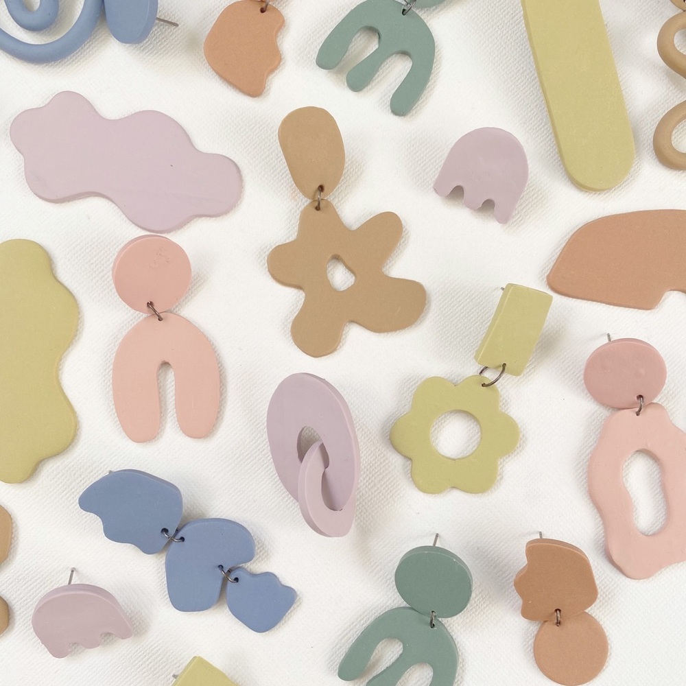Handmade Clay Geometric Minimal Earrings - Picture 2 of 4